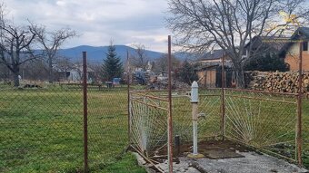 Ponúkame na predaj krásny pozemok v obci Dargov - 4