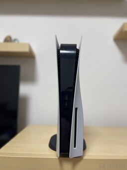 PS 5 s Mechanikou + Ovládač - 4