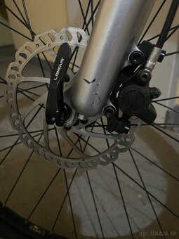 Giant - 4