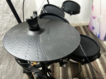 Alesis nitro mesh kit - 4