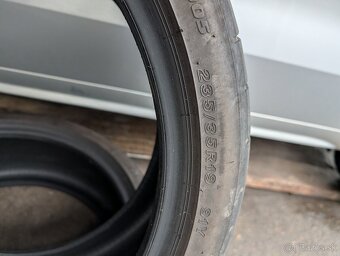Bridgestone 235/35r19 - 4