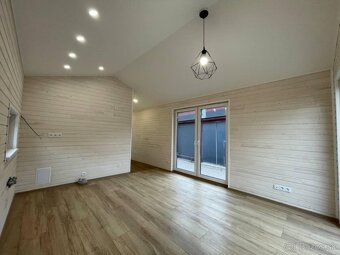 Na predaj drevodom - 4