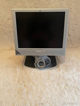 2 televízory a 2 monitory - 4