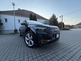 🖤 Audi e-tron S-LINE 40 SPORTBACK - 4