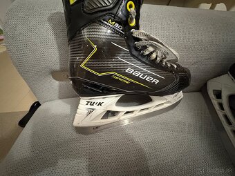 Bauer Supreme M 30 - 4