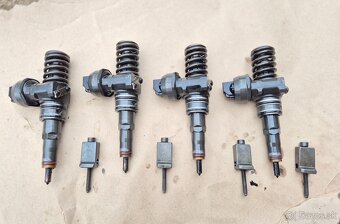 Predám vstrekovacie trisky pre 1.9tdi 77kw 038130073AG - 4