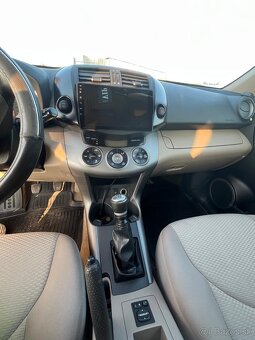Toyota rav4 - 4