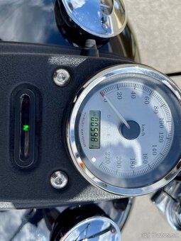 Harley Davidson Dyna Street Bob FXDB - 4