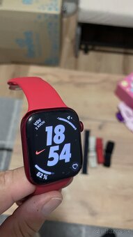 Predám Apple Watch 7 45mm - 4