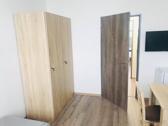 PRENÁJOM, PRIESTRANNÝ 5-IZBOVÝ RODINNÝ DOM-KOŠICE-BARCA - 4