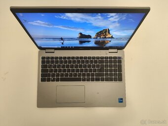 Dell Latitude 5520 i5-1135G7, 8-16 GB RAM, 256-512 GB SSD: - 4