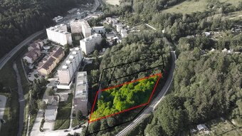 Handlová - 2.840 m2 pozemok na projekt - VÝSTAVBA DOMOV - 4