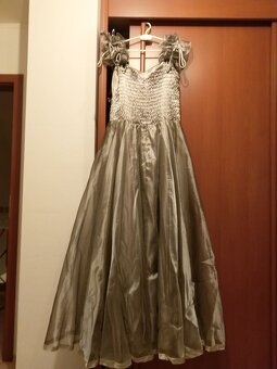 Nádherné spoločenské šaty - 4