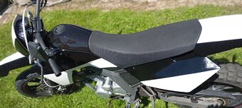 125 crs enduro na značkách - 4