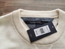 Predám nový sveter Tommy Hilfiger - 4