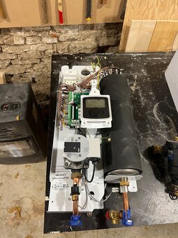 (Na nahradne diely) Viessmann Vitotron 100 1 - 24 kW - 4