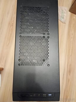 🖥️ HERNÝ / PRACOVNÝ PC – Ryzen 7 + RX 6600 + 32GB RAM - 4