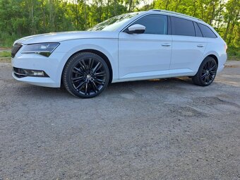 Škoda superb3.2tdi.combi - 4