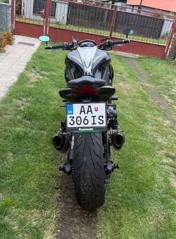 Kawasaki Z1000R - 4