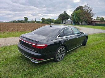 Audi A8 - 4