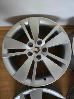 Originální alu disky Škoda Superb 3 R18 5x112 - 4