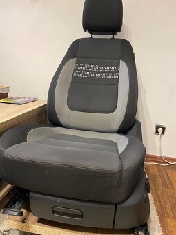 Predám predné sedadla na Seat Altea - 4