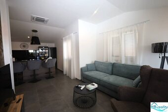Vodice - moderný apartmán len 400m od mora - 4