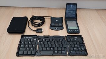 Predám vreckový počítač Palm III xe - 4