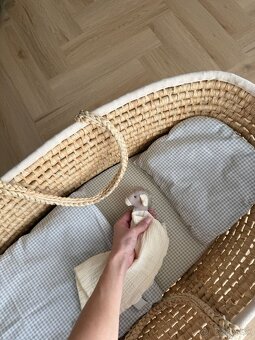 Predám Mojžišov košík s príslušenstvom - 4