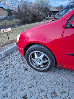 Predám VW Golf   V - 4