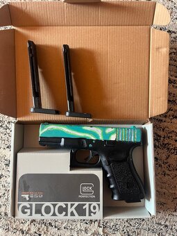 GLOCK-19 CO2 - 4
