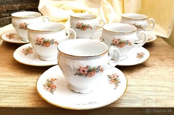 Dvojset porcelánových šálok s tanierikmi,taniere,dózičky,váz - 4