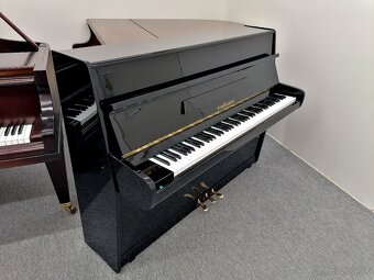 Elegantné čierne Piano dovoz celá SR - 4