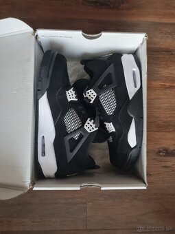 Air Jordan 4 White Thunder OG - 4