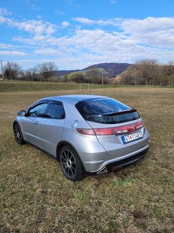 Honda Civic 1.8 i-VTEC BENZÍN + LPG - 4