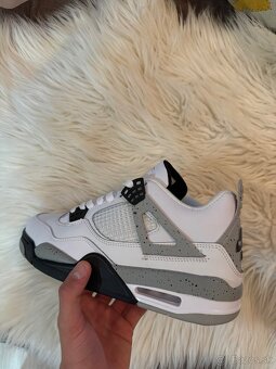 Jordan 4 - 4