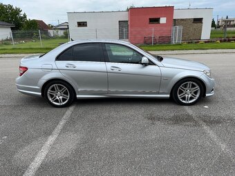 Mercedes W204 AMG - 4