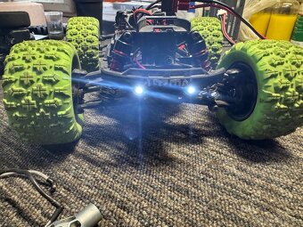 Arrma granite grom - 4