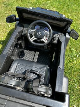 Elektrické autíčko Mercedes - 4