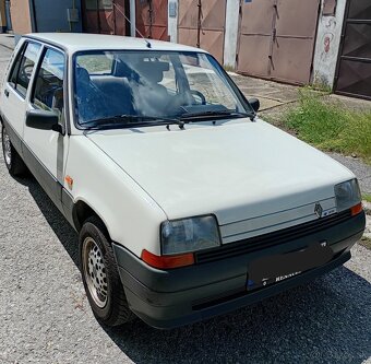 RENAULT R5 GTR - 4