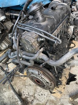 Motor, prevodovka 1.9 74kw 4x4 - 4