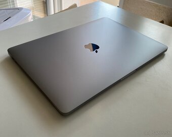 MacBook Pro 13" (2020) | 1TB SSD | 16GB RAM | Touch Bar - 4