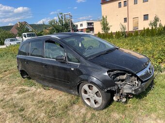 Nabúraná Opel Zafira 2008 1.9tdi - 4