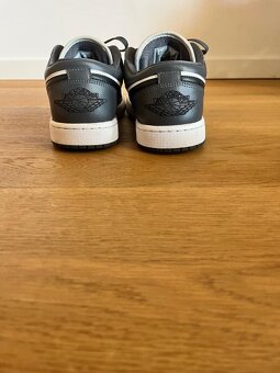 Predaj dámske tenisky NIKE AIR JORDAN 1 LOW - 4