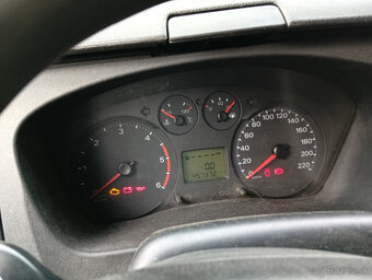 Dodávka Ford Transit 2402cm3, 85KW, r. v. 2008. - 4