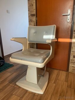 Kadernícke kreslo - 4