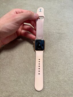 Apple Watch SE 1. generácie 40mm (MYDN2VR/A) - 4