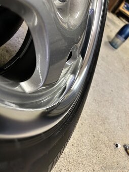 Mercedes Toliman r16 - 4