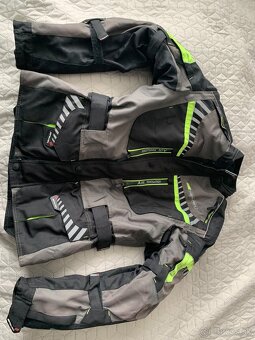Predam moto bundu spark - 4