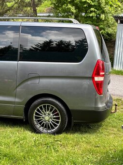 Hyundai H-1 - 4